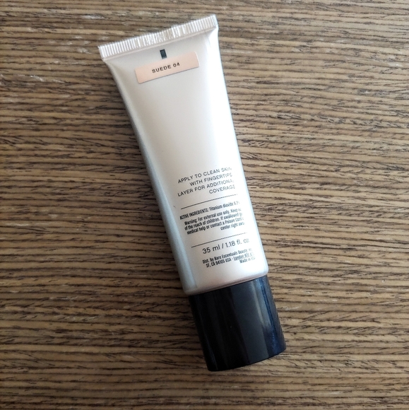 Complexion Rescue Tinted Moisturizer SPF 30 in "Suede" - Picture 4 of 6